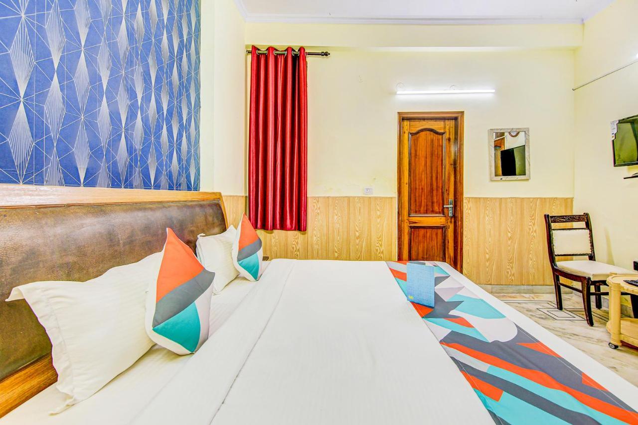 Fabexpress Royal Ashray Hotel Noida Exterior photo